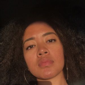 Meet your Posher, Pauliana angel